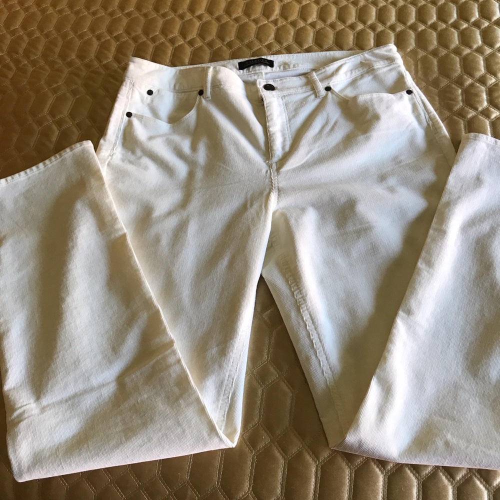 Ivory corduroy Jeans, high waist, five pockets, size 12